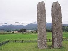 강릉 굴산사지 당간지주 (江陵 崛山寺址 幢竿支柱) 이미지