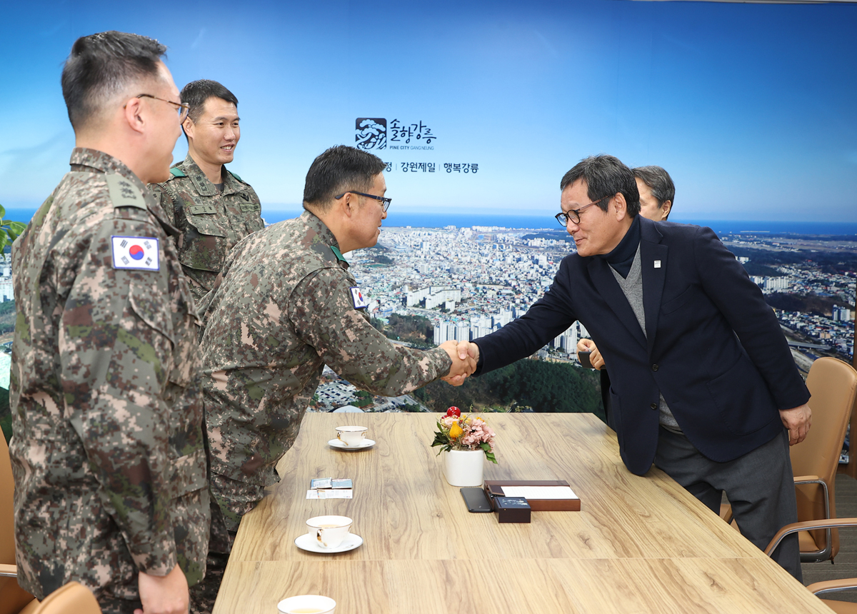 제23경비여단 여단장 접견 이미지