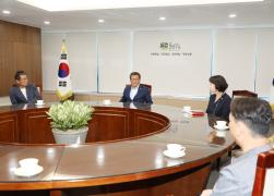 강릉시 저소득층 쌀 나눔 썸네일 2