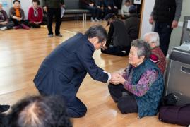 동절기 복지시설 현장 방문(안땔골경로당) 썸네일 4