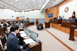 제327회 강릉시의회 임시회 1차 본회의 썸네일 8