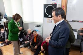 동절기 복지시설 현장 방문(안땔골경로당) 썸네일 8