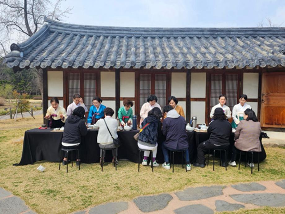 Fall in Love with the Charm of Traditional Tea! Chohee Traditional Tea Experience Center to Open in 2025