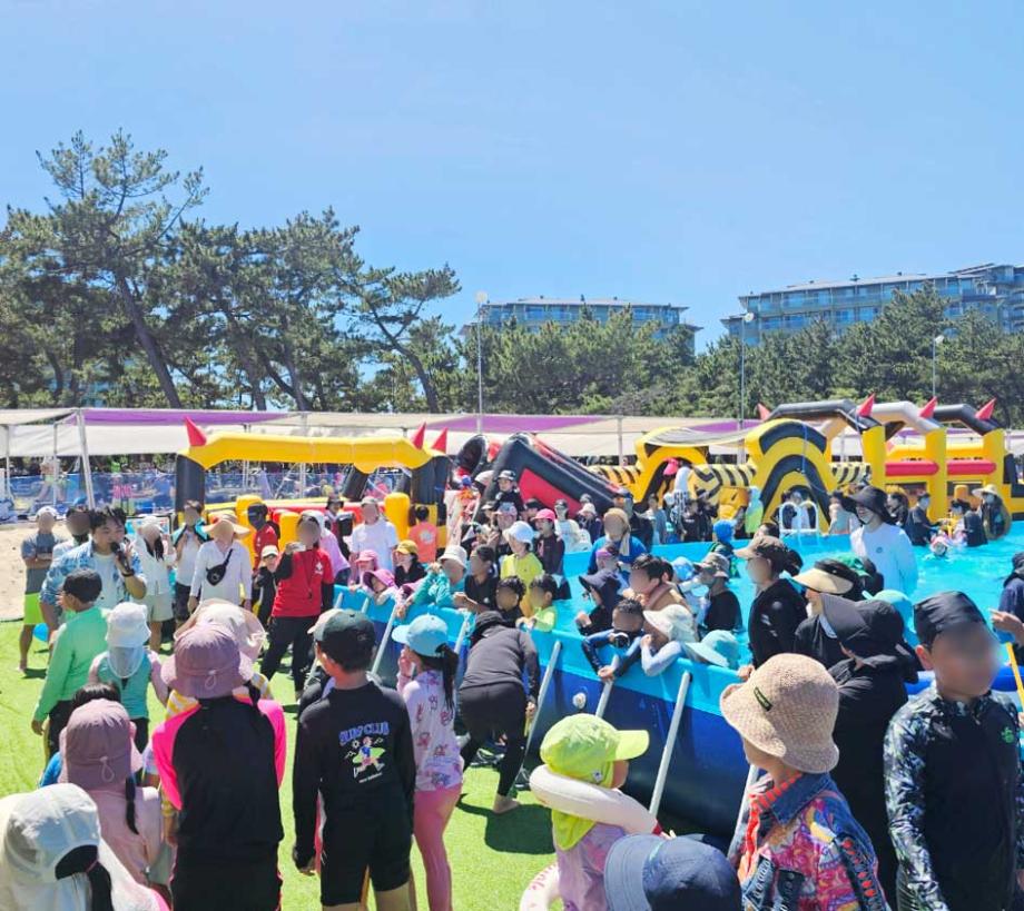 Gyeongpo Beach Seawater Pool, packed with unique events for the whole family