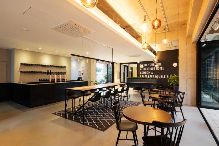 HOTEL BOMBOM(봄봄) 카페