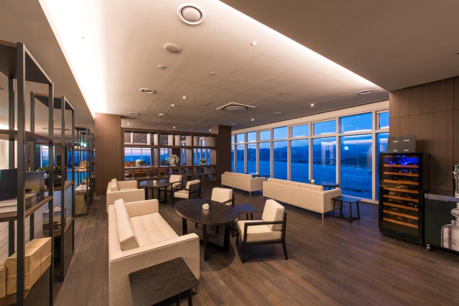 Sky Lounge