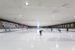 江陵アイスアリーナ